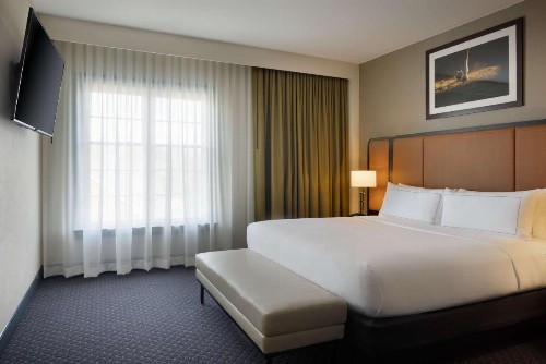 DoubleTree Suites by Hilton Lexington - image 31