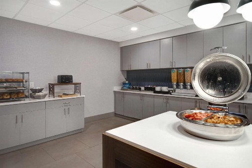 Homewood Suites by Hilton Lexington-Hamburg - image 14