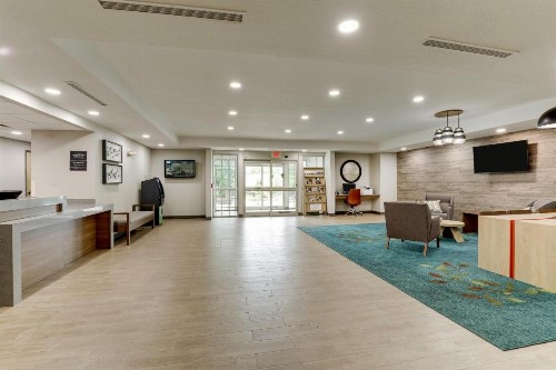 Candlewood Suites Lexington an IHG Hotel - image 2