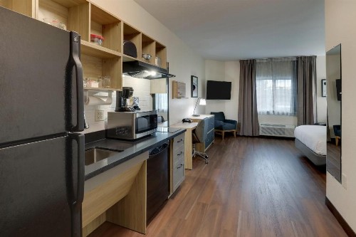 Candlewood Suites Lexington an IHG Hotel - image 25