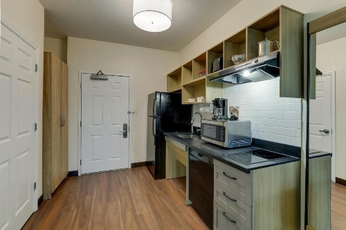 Candlewood Suites Lexington an IHG Hotel - image 27