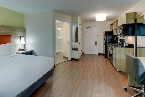 Candlewood Suites Lexington an IHG Hotel - image 46