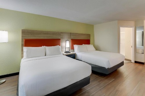 Candlewood Suites Lexington an IHG Hotel - image 5