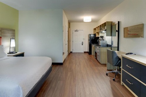 Candlewood Suites Lexington an IHG Hotel - image 7