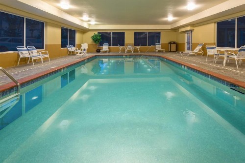 Holiday Inn Express & Suites Lexington Downtown Area-Keeneland an IHG Hotel - image 25