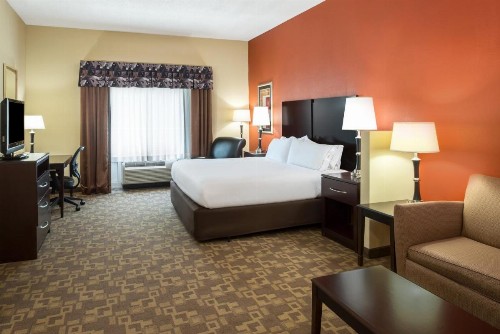 Holiday Inn Express & Suites Lexington Downtown Area-Keeneland an IHG Hotel - image 29