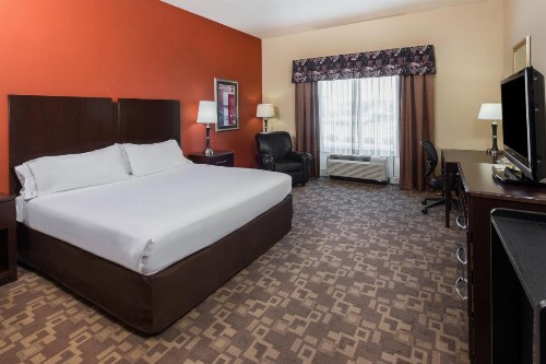 Holiday Inn Express & Suites Lexington Downtown Area-Keeneland an IHG Hotel - image 32