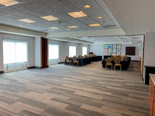 Holiday Inn Express & Suites Lexington Downtown Area-Keeneland an IHG Hotel - image 41