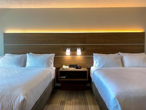 Holiday Inn Express & Suites Lexington Downtown Area-Keeneland an IHG Hotel - image 47