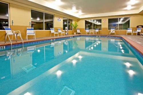 Holiday Inn Express & Suites Lexington Downtown Area-Keeneland an IHG Hotel - image 9