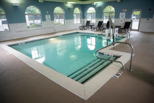 Holiday Inn Express Hotel & Suites Lexington-Downtown University an IHG Hotel - image 10