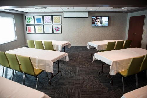 Holiday Inn Express Hotel & Suites Lexington-Downtown University an IHG Hotel - image 17