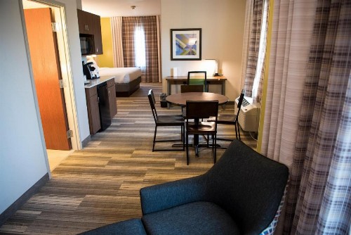 Holiday Inn Express Hotel & Suites Lexington-Downtown University an IHG Hotel - image 29