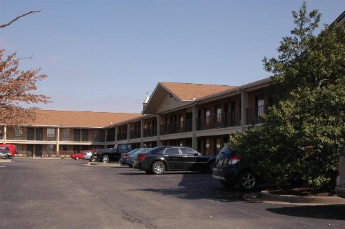 Bluegrass Extended Stay - image 6