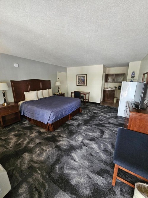 Bluegrass Extended Stay - image 7