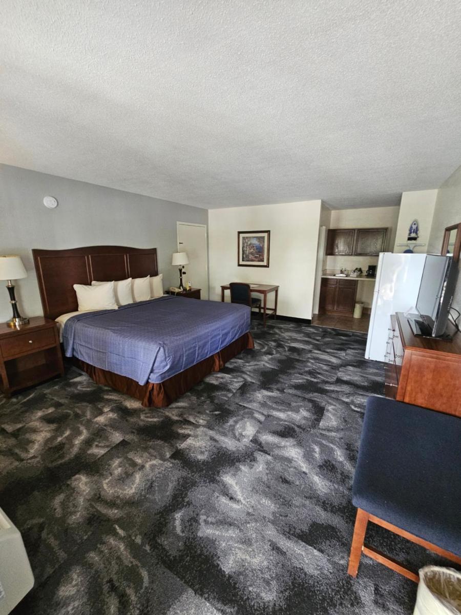 Bluegrass Extended Stay - image 7