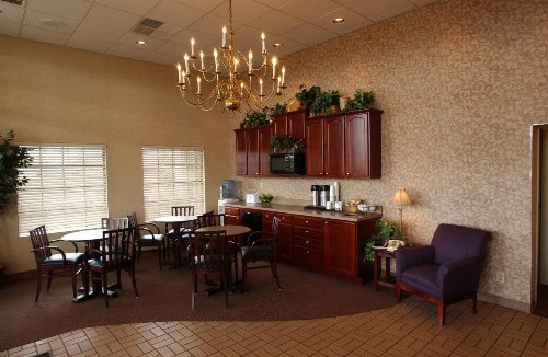 Bluegrass Extended Stay - image 8