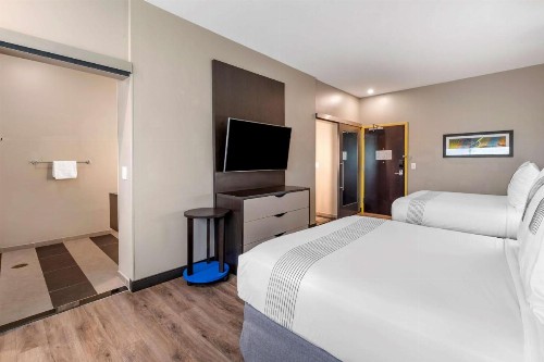 GLō Best Western Lexington - image 12