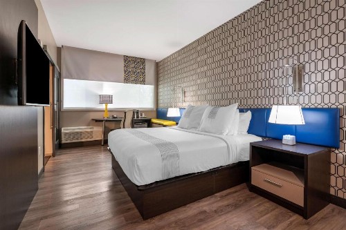GLō Best Western Lexington - image 13