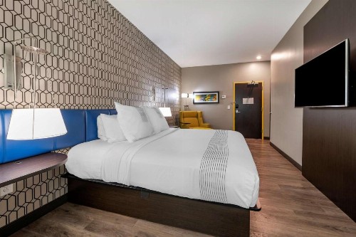 GLō Best Western Lexington - image 14