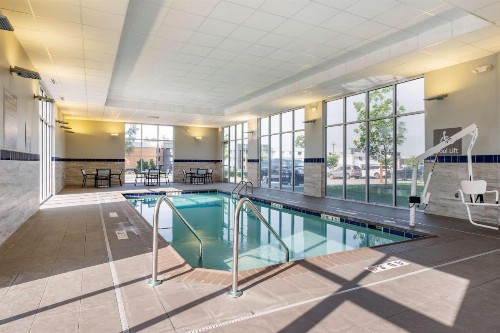 GLō Best Western Lexington - image 25