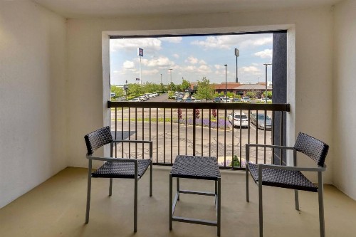Courtyard Lexington South/Hamburg Place - image 15
