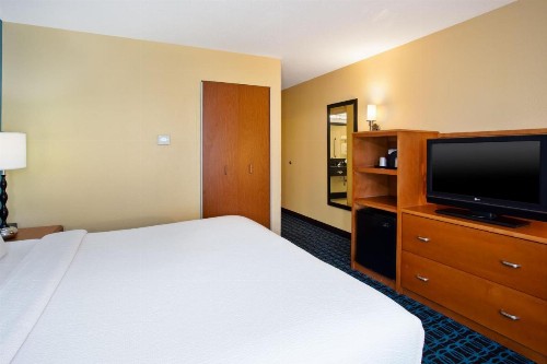 Fairfield Inn & Suites Lexington North - image 20