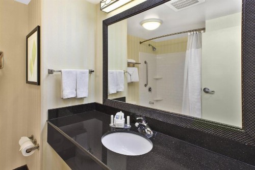 Fairfield Inn & Suites Lexington North - image 4