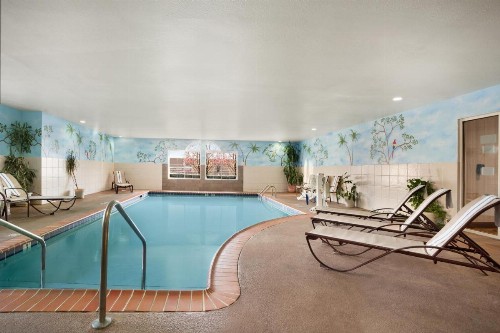 Country Inn & Suites by Radisson Lexington KY - image 2