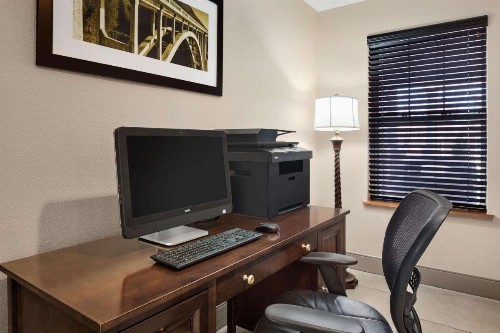 Country Inn & Suites by Radisson Lexington KY - image 4