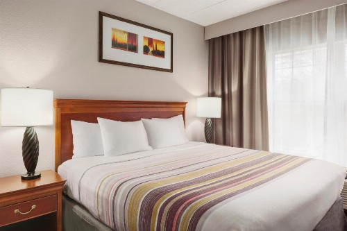 Country Inn & Suites by Radisson Lexington KY - image 5