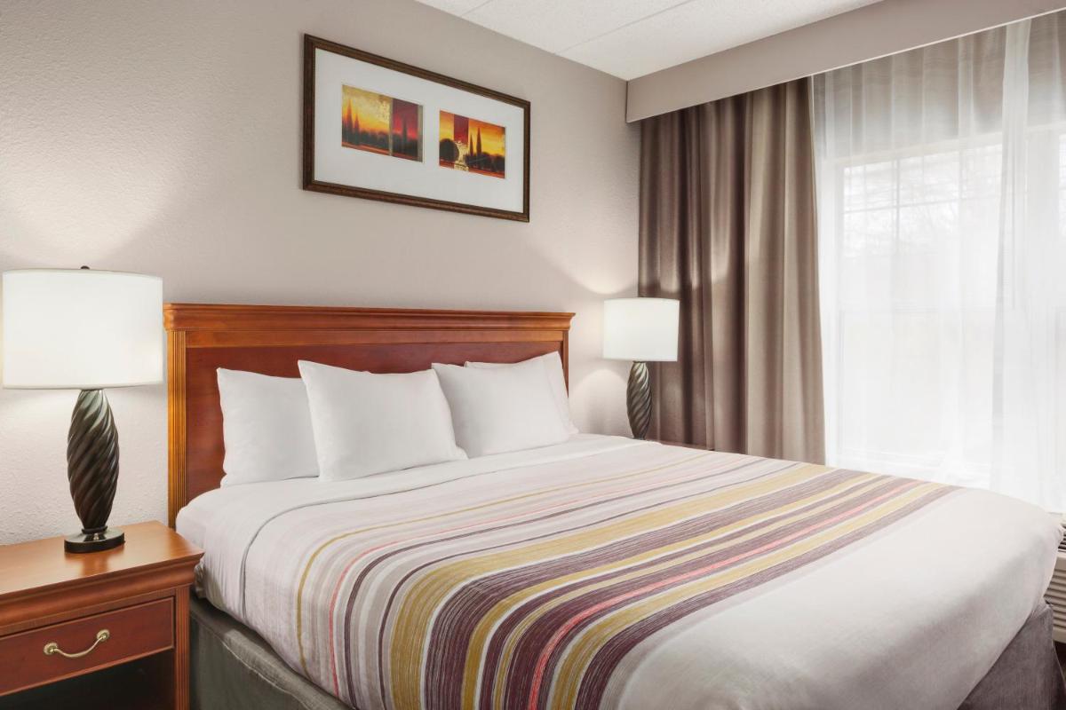 Country Inn & Suites by Radisson Lexington KY - image 5