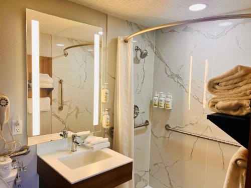 Microtel Inn by Wyndham Lexington - image 16