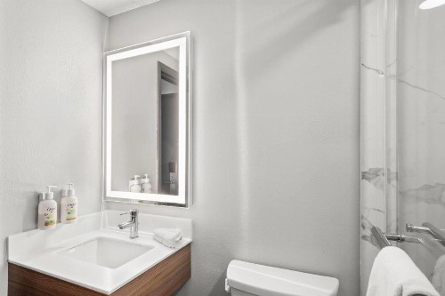 Microtel Inn by Wyndham Lexington - image 24