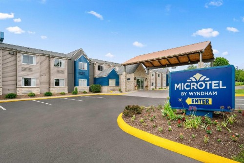 Microtel Inn by Wyndham Lexington - image 3