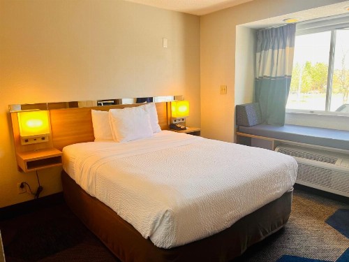 Microtel Inn by Wyndham Lexington - image 33