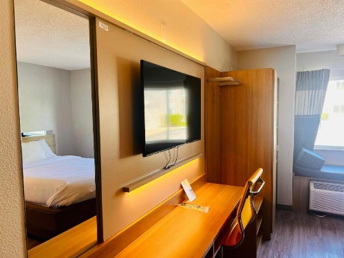 Microtel Inn by Wyndham Lexington - image 44