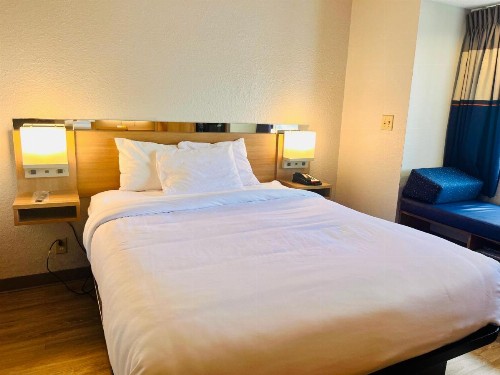Microtel Inn by Wyndham Lexington - image 45
