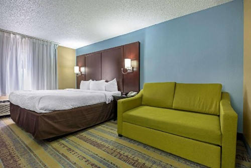 Clarion Hotel Lexington - image 12