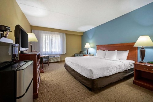 Clarion Hotel Lexington - image 25