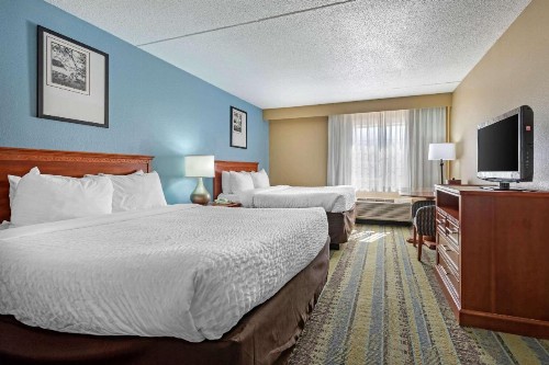 Clarion Hotel Lexington - image 34