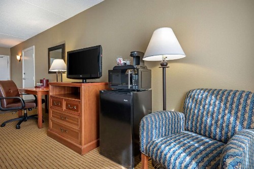 Clarion Hotel Lexington - image 35