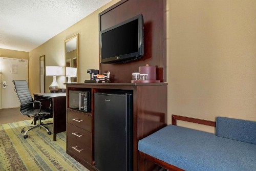 Clarion Hotel Lexington - image 39