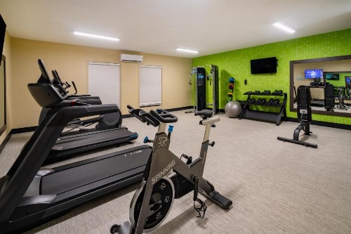 La Quinta Inn & Suites by Wyndham Lexington South / Hamburg - image 26