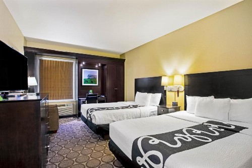 La Quinta Inn & Suites by Wyndham Lexington South / Hamburg - image 30