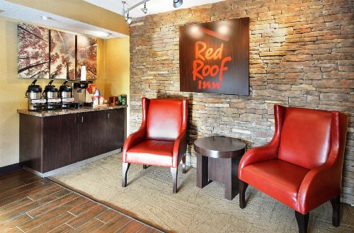 Red Roof Inn Lexington South - image 3