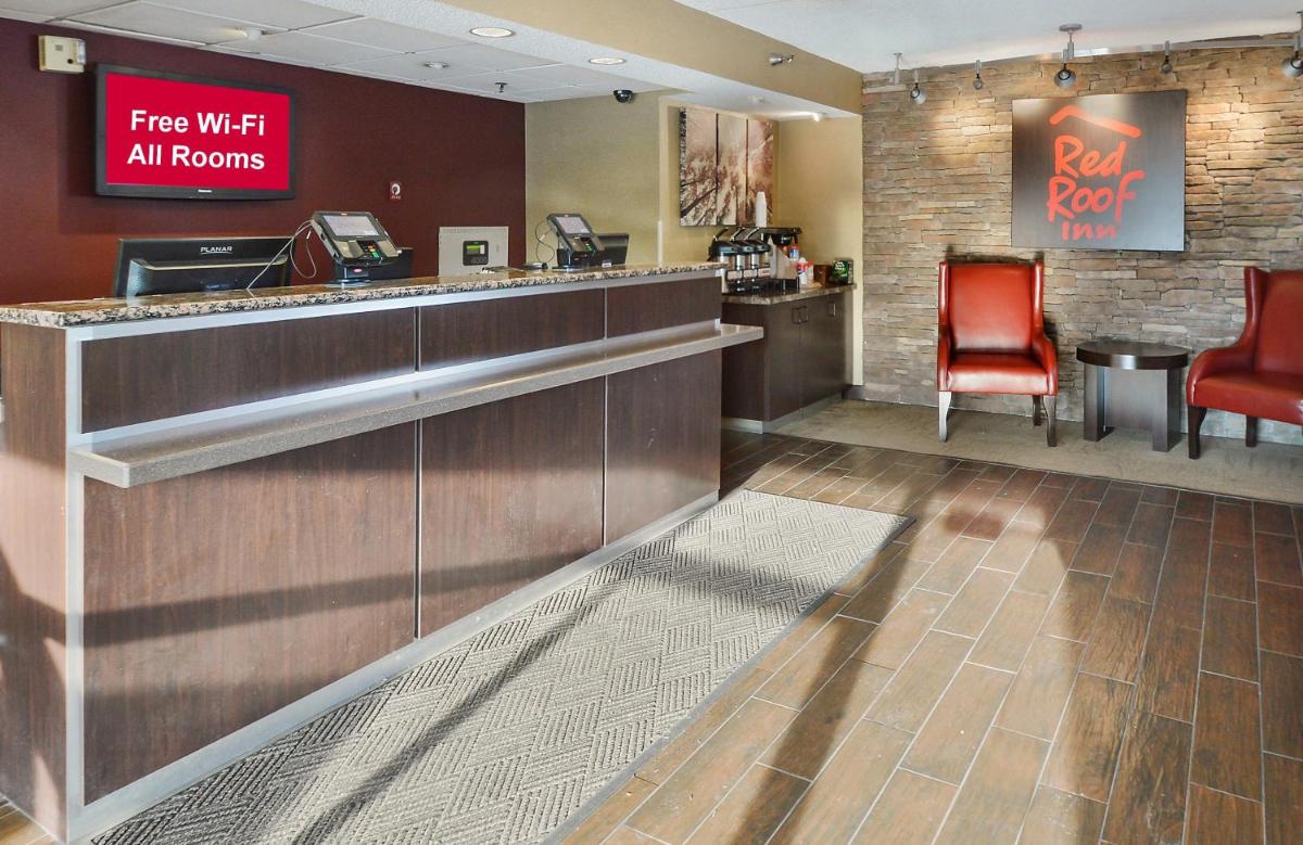 Red Roof Inn Lexington South - image 4