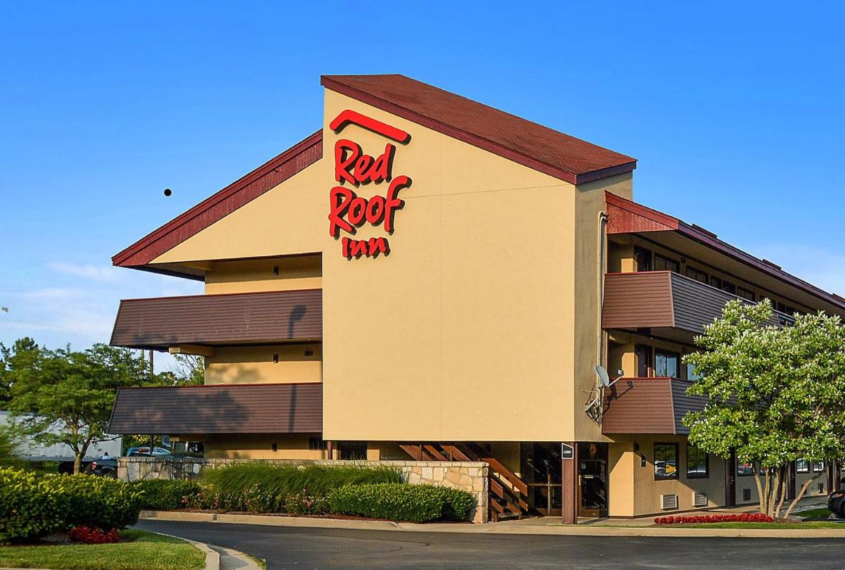 Red Roof Inn Lexington South - image 5