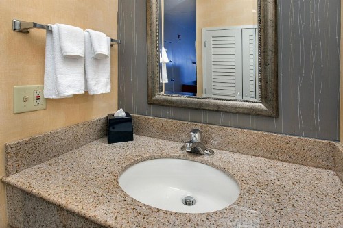 Courtyard by Marriott Lexington North - image 13