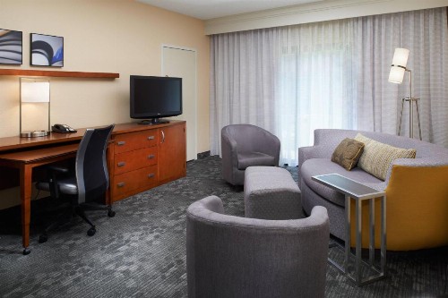 Courtyard by Marriott Lexington North - image 18